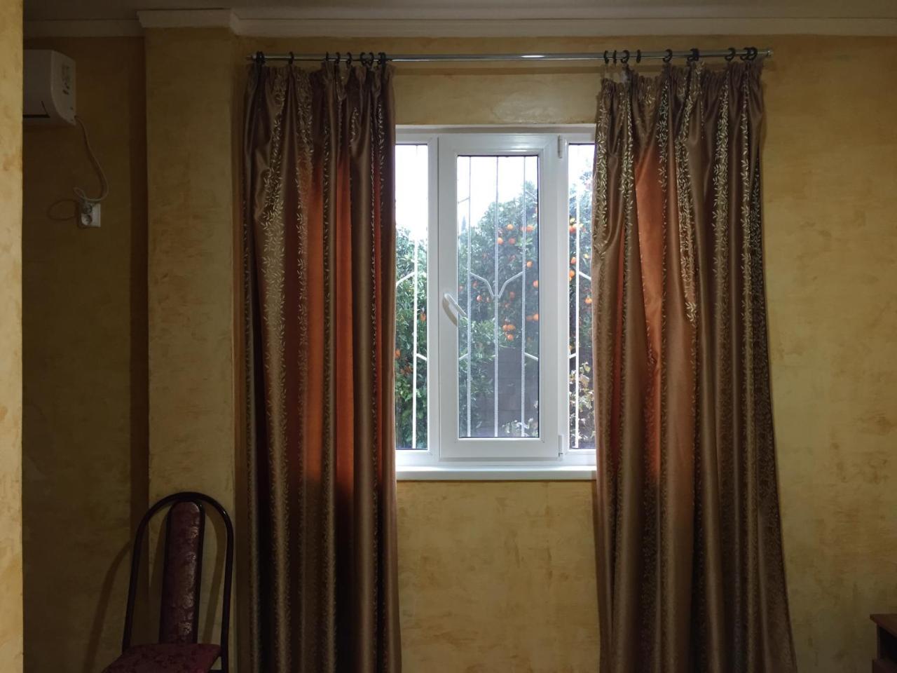 Dionisy Guest House Pizunda Exterior foto